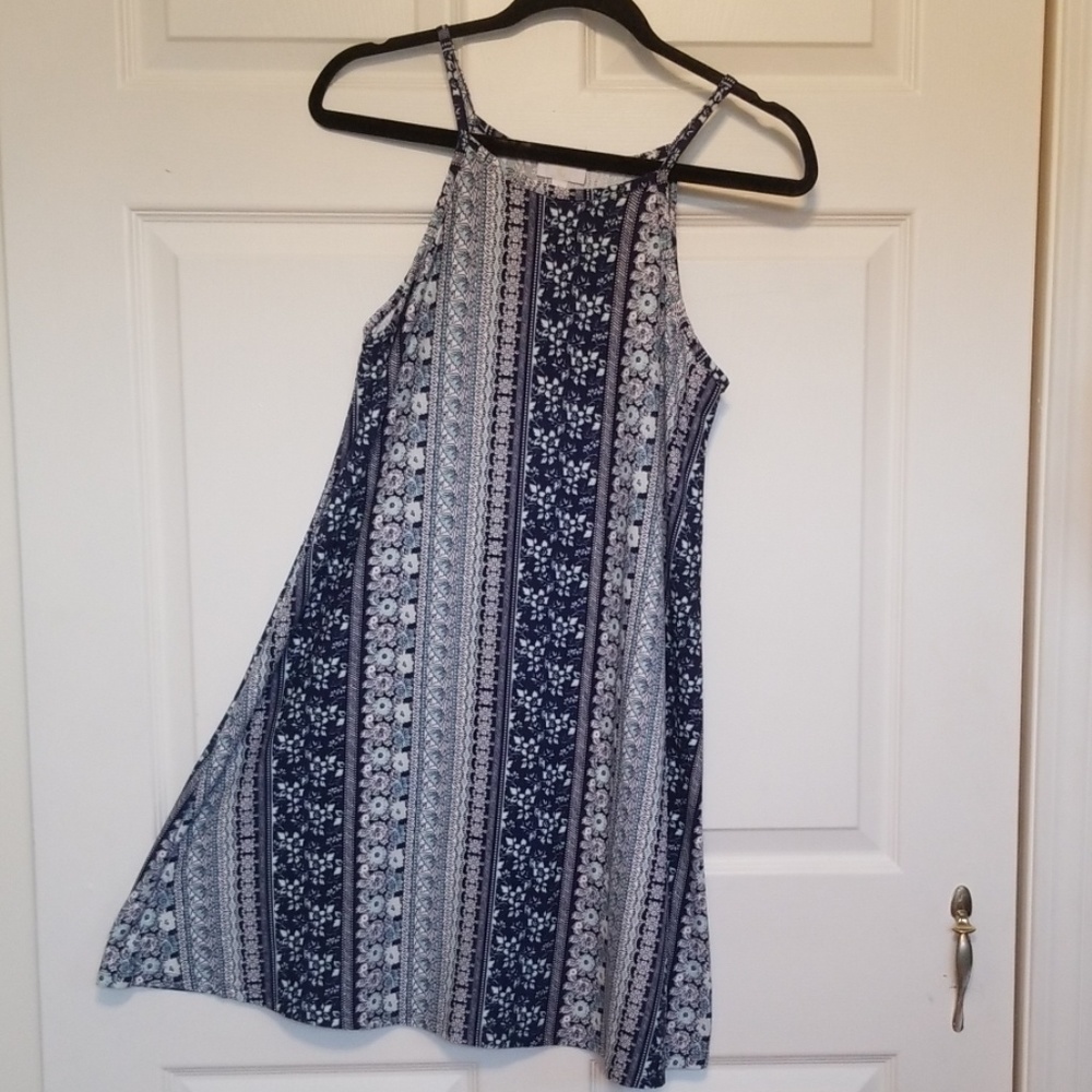 C Shift Dress - Picture 6 of 6